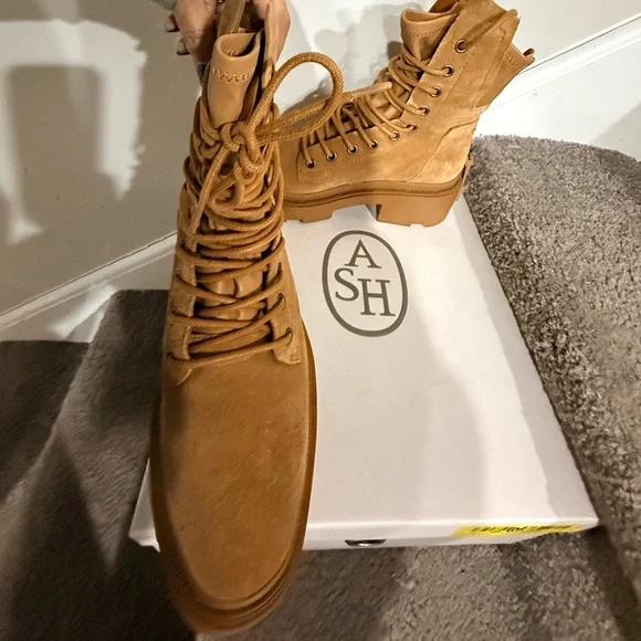 ASH NEW Tan Suede Lace-Up Women's Boots Chunky Maddox sz 7 - Picture 2 of 6